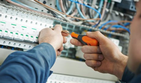 Mise aux normes de tableau électrique par artisan électricien à Pontarlier